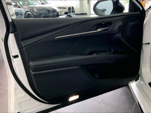 Used 2025 Toyota Camry XSE FWD image 10