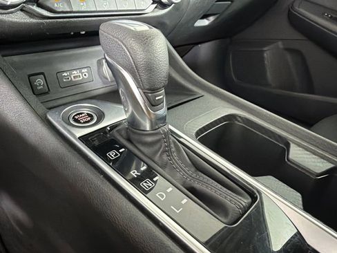 Used 2024 Nissan Sentra SV FWD image 30