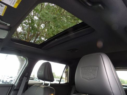 Certified 2026 Subaru Outback Wilderness w/ Wilderness Plus Package AWD/4WD image 17