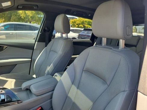 Used 2019 Audi Q7 3.0T Premium Plus w/ Premium Plus Package AWD/4WD image 16