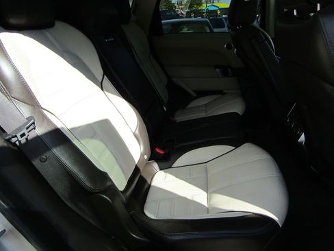 Used 2014 Land Rover Range Rover Sport Autobiography image 6