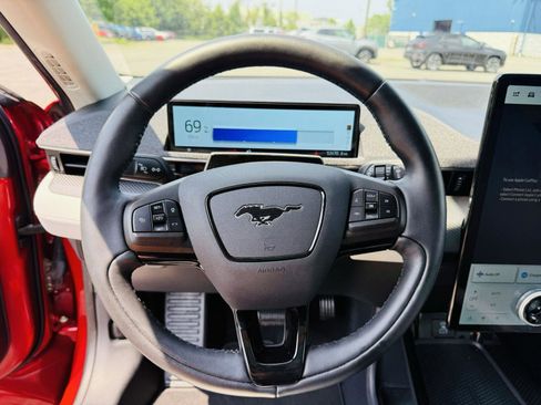 Used 2021 Ford Mustang Mach-E Premium image 17