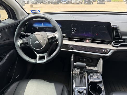 Used 2025 Kia Sportage SX FWD image 11