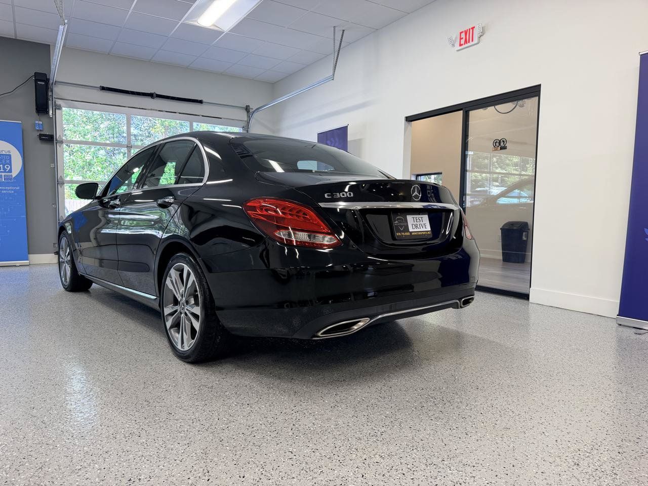 Used 2017 Mercedes-Benz C 300 Sedan image 6