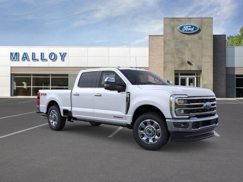 New 2026 Ford F250 4x4 Crew Cab Super Duty image 7