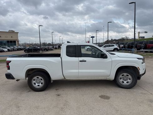 Used 2024 Nissan Frontier S w/ S Utility Package image 16