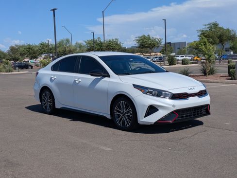 Used 2022 Kia Forte GT-Line FWD image 7