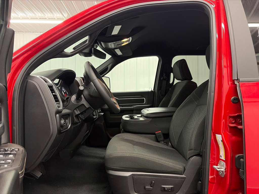 Used 2026 RAM 2500 Big Horn AWD/4WD image 13