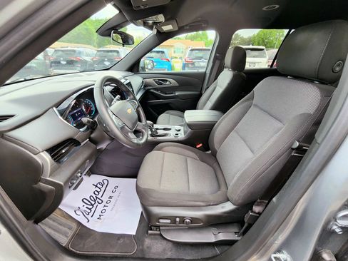Used 2023 Chevrolet Traverse LT w/ LPO, Cargo Package AWD/4WD image 15