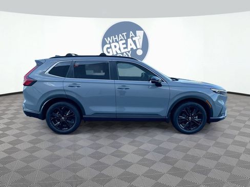 Used 2023 Honda CR-V Sport Touring image 4