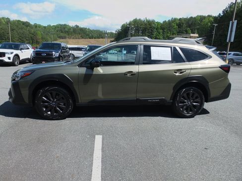 Used 2025 Subaru Outback Onyx Edition AWD/4WD image 6