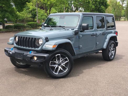 Used 2024 Jeep Wrangler Unlimited AWD/4WD image 1