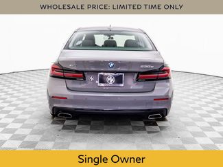 Used 2022 BMW 530e xDrive video 4