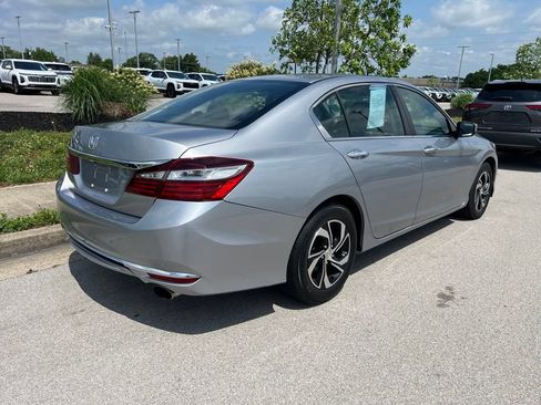 Used 2016 Honda Accord LX image 3
