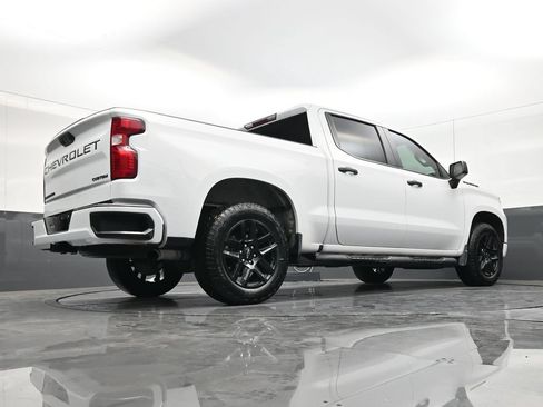 Used 2024 Chevrolet Silverado 1500 Custom w/ Turbomax Blackout Package RWD image 23