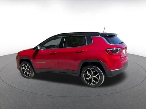 Used 2025 Jeep Compass Limited AWD/4WD image 9
