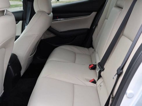 Used 2020 MAZDA MAZDA3 AWD Sedan w/ Select Package image 17