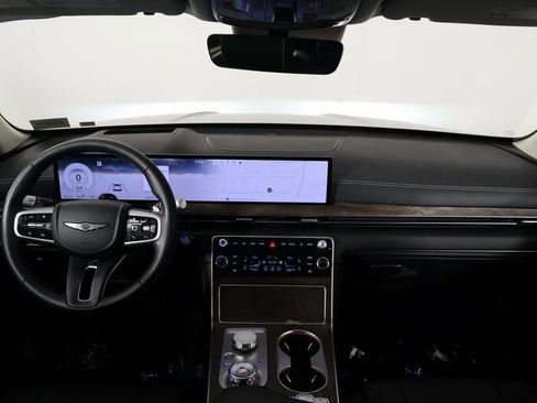 Used 2025 Genesis GV80 3.5T Advanced image 8