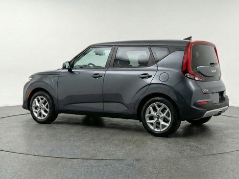 Used 2025 Kia Soul LX w/ LX Technology Package image 6