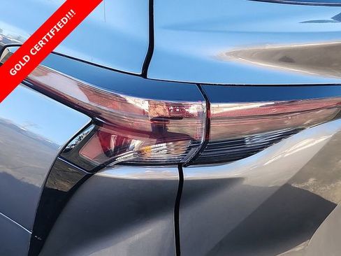 Certified 2024 Toyota Sienna LE image 10