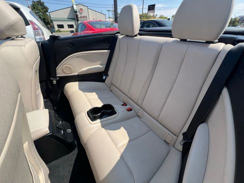 Used 2015 BMW 228i xDrive Convertible image 18