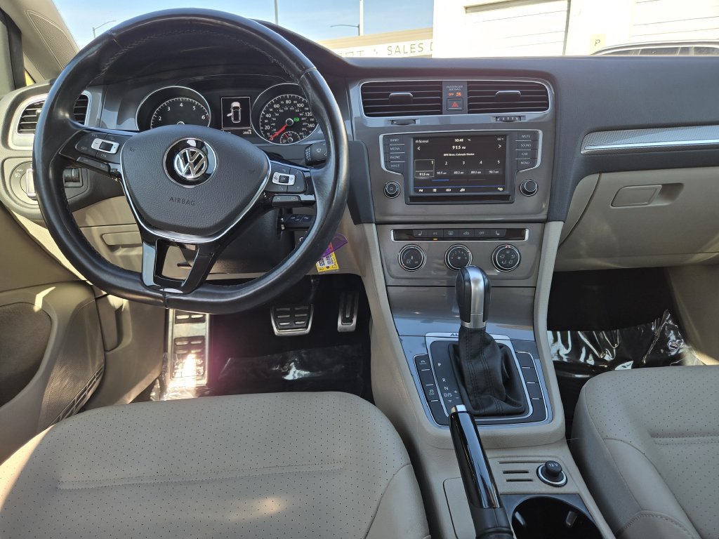 Used 2017 Volkswagen Golf Alltrack S AWD/4WD image 24