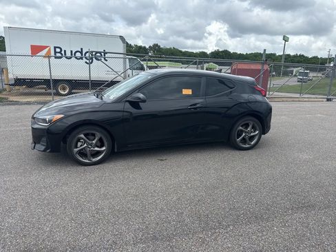 Used 2020 Hyundai Veloster 2.0 FWD image 8