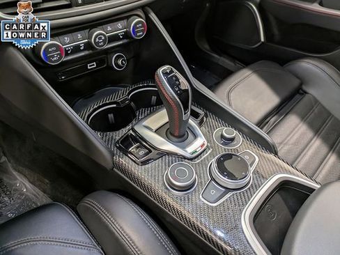 Used 2023 Alfa Romeo Giulia Estrema image 16