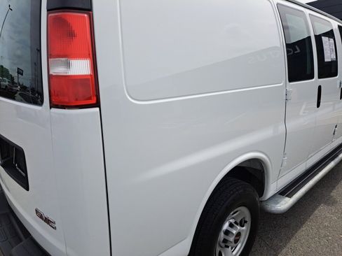 Used 2025 GMC Savana 2500 w/ Driver Convenience Package RWD image 19