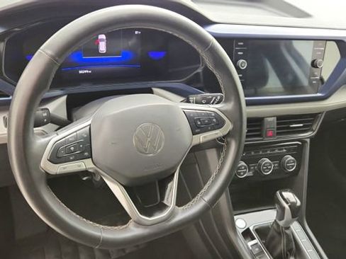 Used 2024 Volkswagen Taos SE FWD image 12