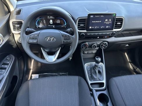 New 2026 Hyundai Venue SE FWD image 22