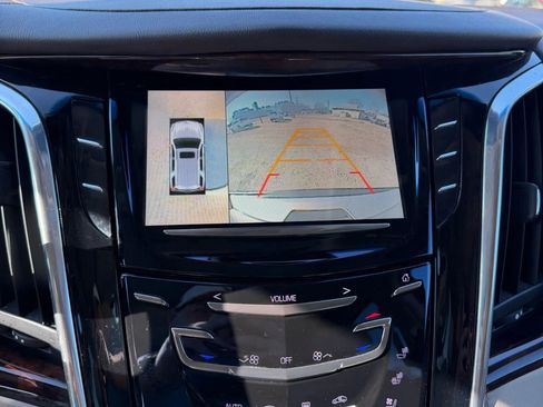 Used 2015 Cadillac Escalade ESV Premium image 15