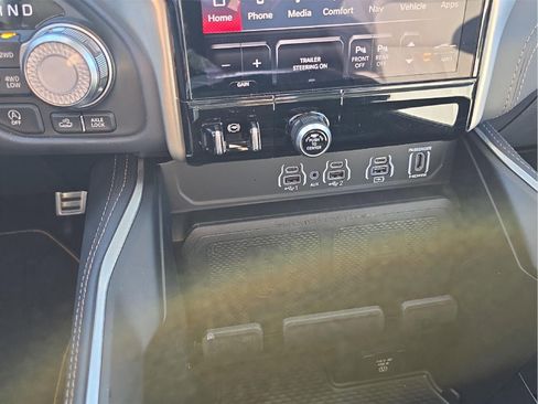 Used 2025 RAM 1500 Tungsten w/ Off Road Group image 19