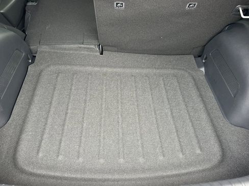 New 2026 Kia Niro LX image 11