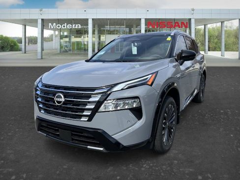 New 2026 Nissan Rogue Platinum image 2
