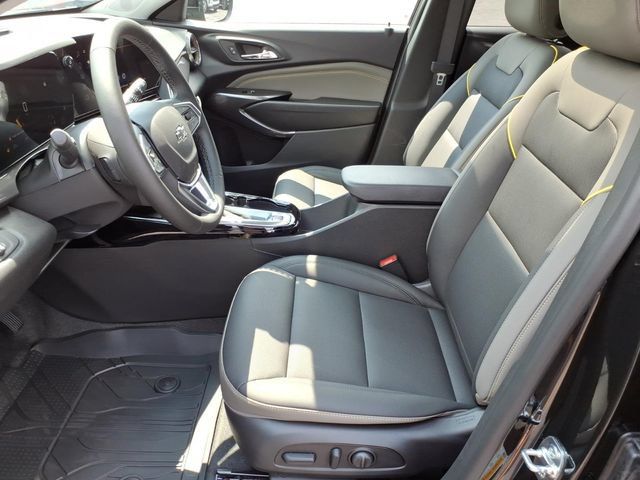 New 2026 Chevrolet Trax ACTIV w/ Sunroof Package FWD image 6