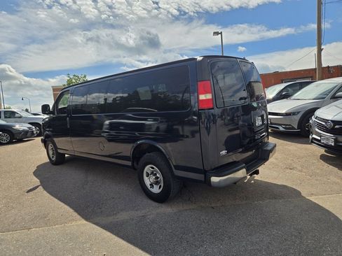 Used 2010 Chevrolet Express 3500 LT w/ LT Preferred Equipment Group RWD image 9
