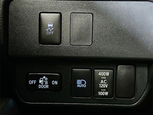 Used 2023 Toyota Tacoma TRD Off-Road image 10