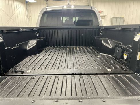 Used 2021 Toyota Tacoma TRD Off-Road AWD/4WD image 23