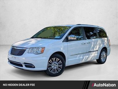 Used 2013 Chrysler Town & Country Limited w/ Luxury Group