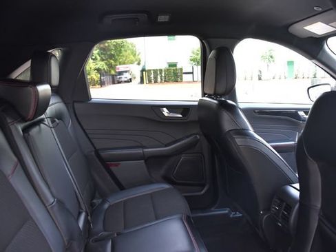 Used 2025 Ford Escape ST-Line Select AWD/4WD image 24