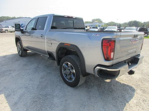 New 2026 GMC Sierra 2500 SLE w/ SLE Value Package; AWD/4WD image 9
