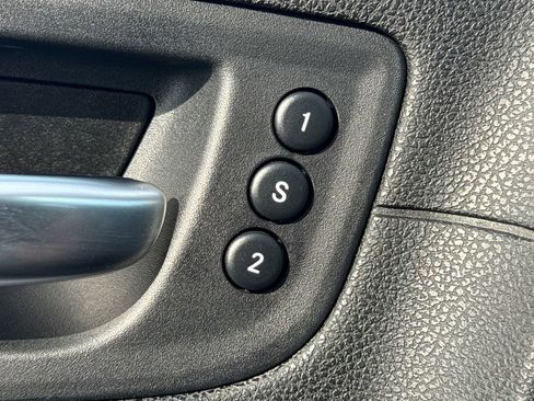 Used 2023 Chrysler 300 Touring L w/ Popular Equipment Group image 30