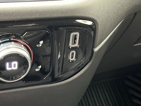 Certified 2024 GMC Sierra 1500 Elevation AWD/4WD image 26