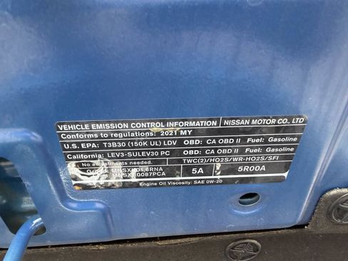 Used 2021 Nissan Versa SV FWD image 14