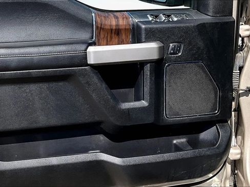 Used 2018 Ford F150 Lariat AWD/4WD image 21