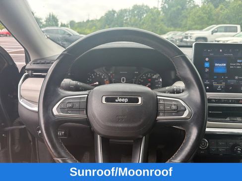 Used 2022 Jeep Compass Limited w/ Sun and Sound Group AWD/4WD image 14