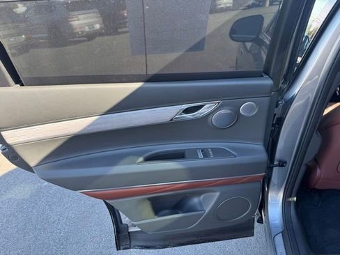 Certified 2025 Genesis GV80 3.5T Prestige image 41