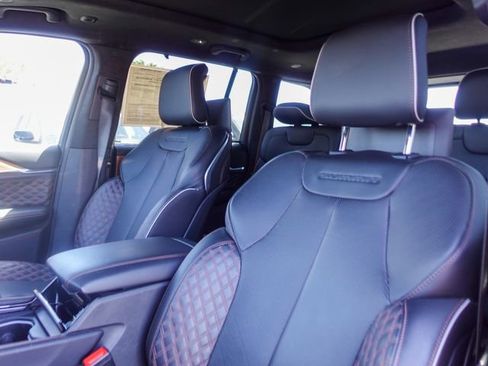Used 2023 Jeep Grand Cherokee Summit AWD/4WD image 23
