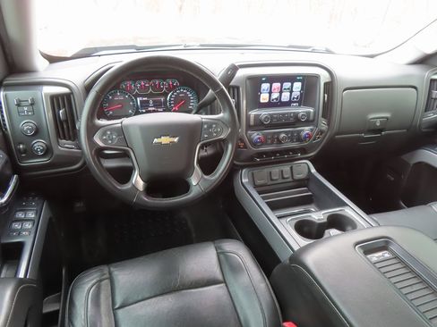 Used 2018 Chevrolet Silverado 1500 LTZ Z71 image 4